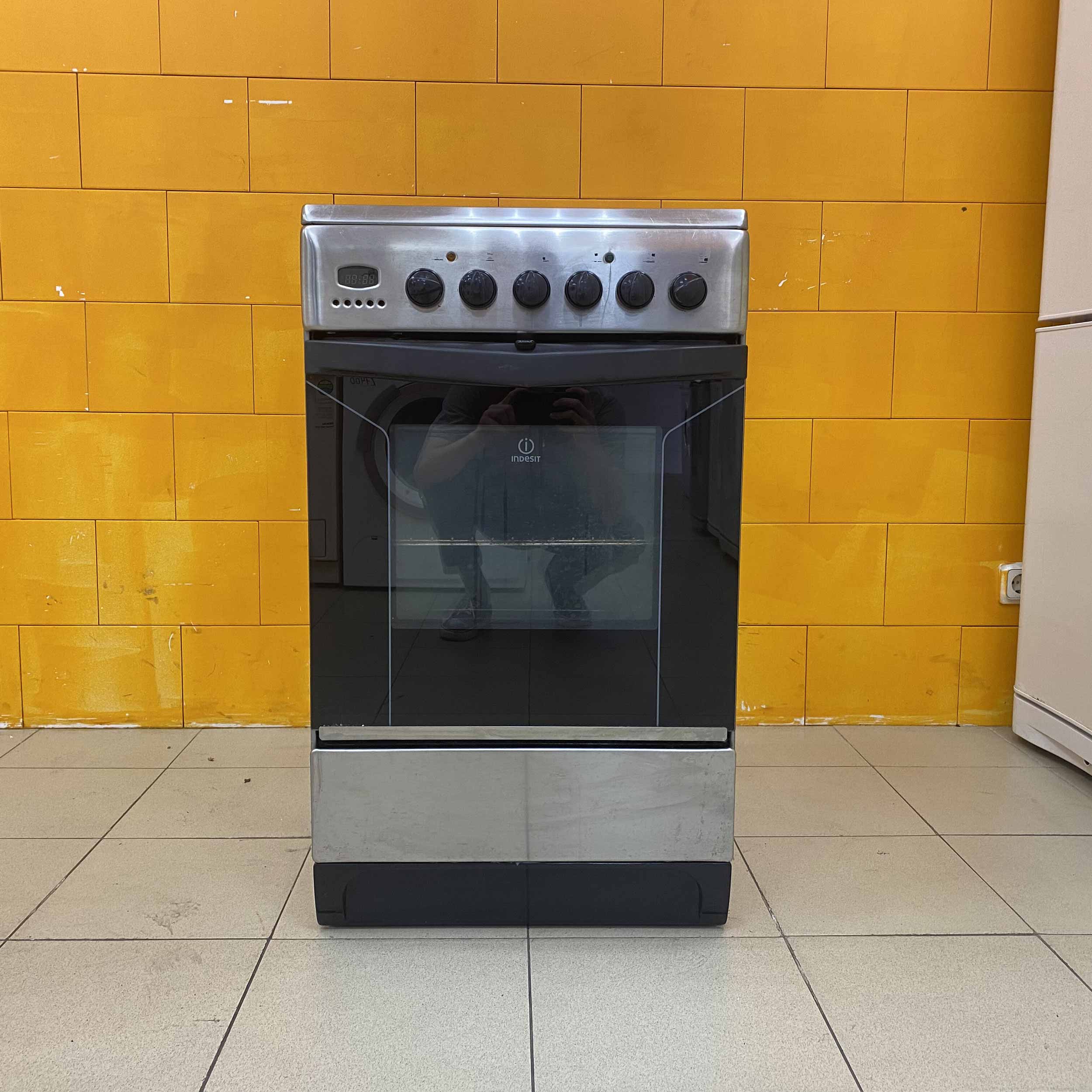 Электрическая плита Indesit # 16740